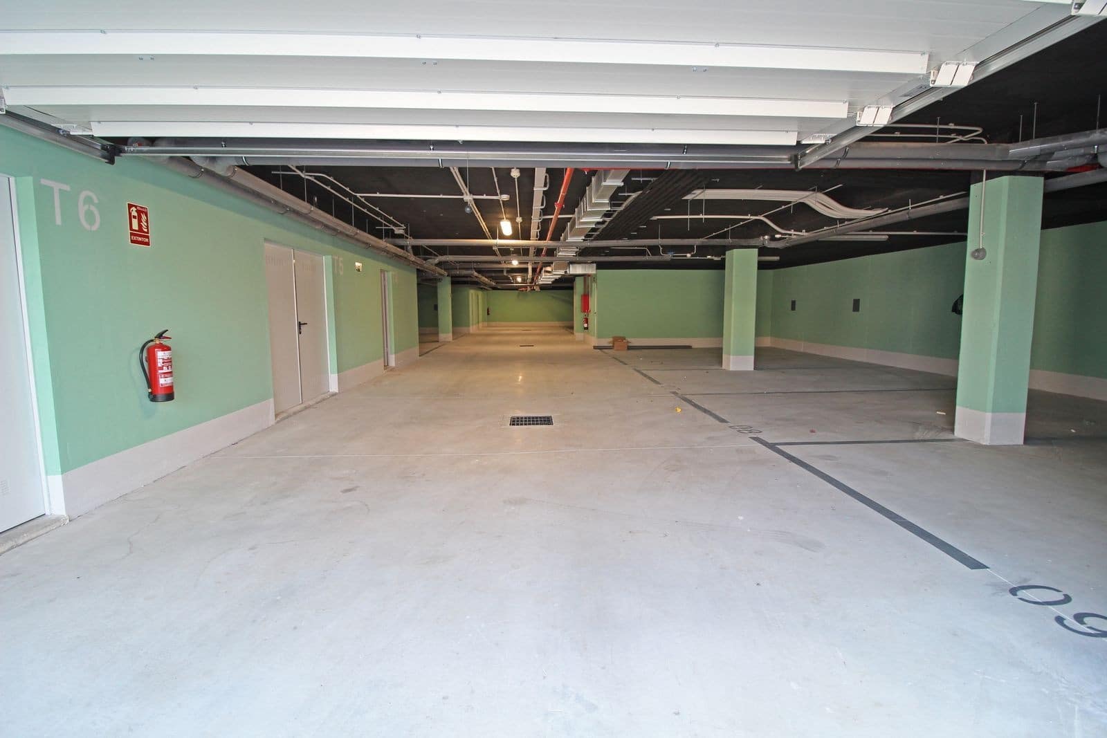 3 sypialnia Apartament na sprzedaż w Benahavis z basenem garażem - 1 295 000 € (Ref: 8866996)