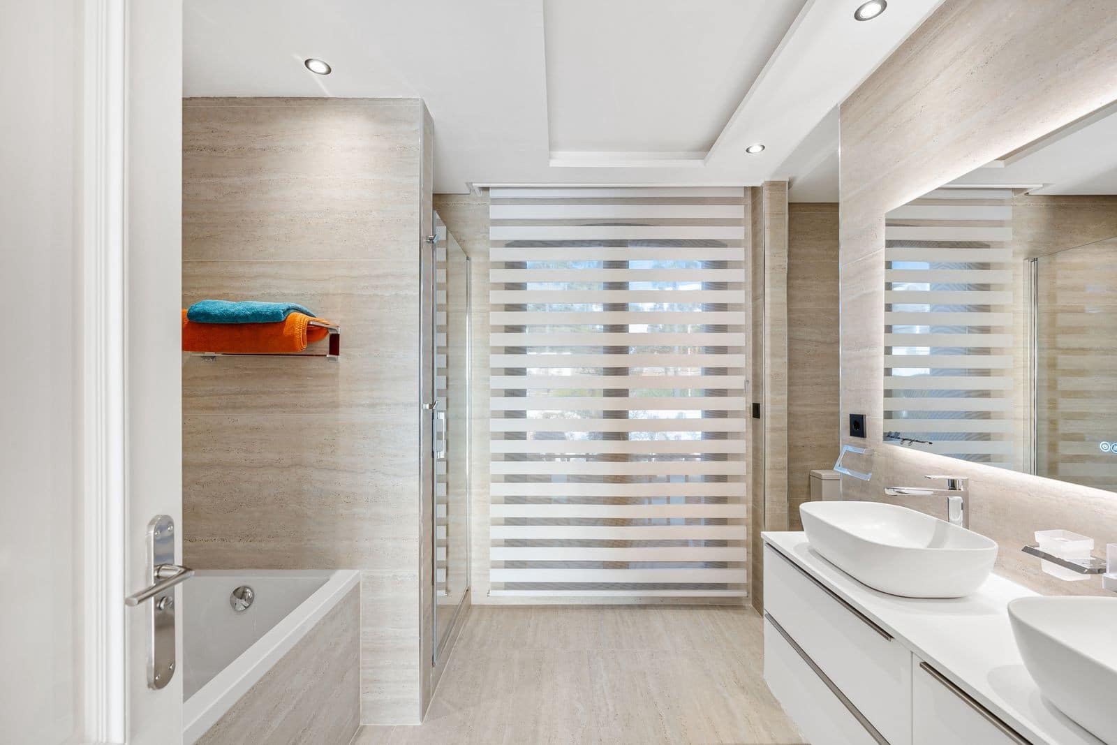 5 bedroom Villa for sale in Nueva Andalucia with pool garage - € 4,500,000 (Ref: 8867000)