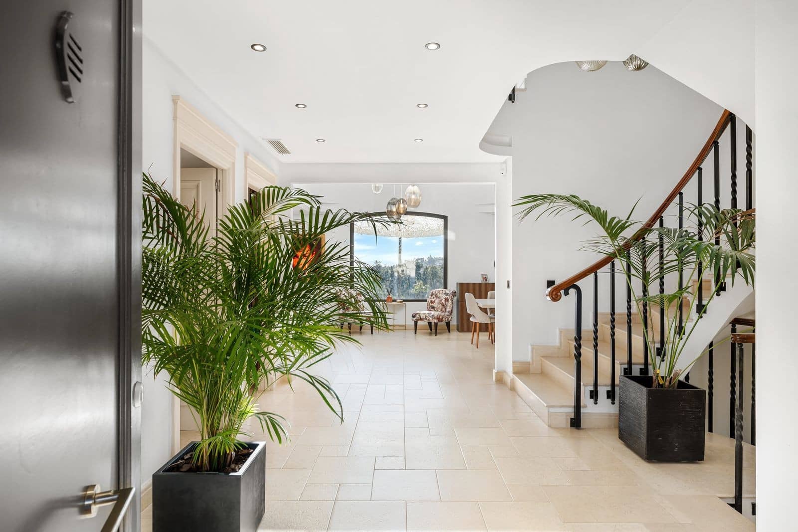 5 bedroom Villa for sale in Nueva Andalucia with pool garage - € 4,500,000 (Ref: 8867000)