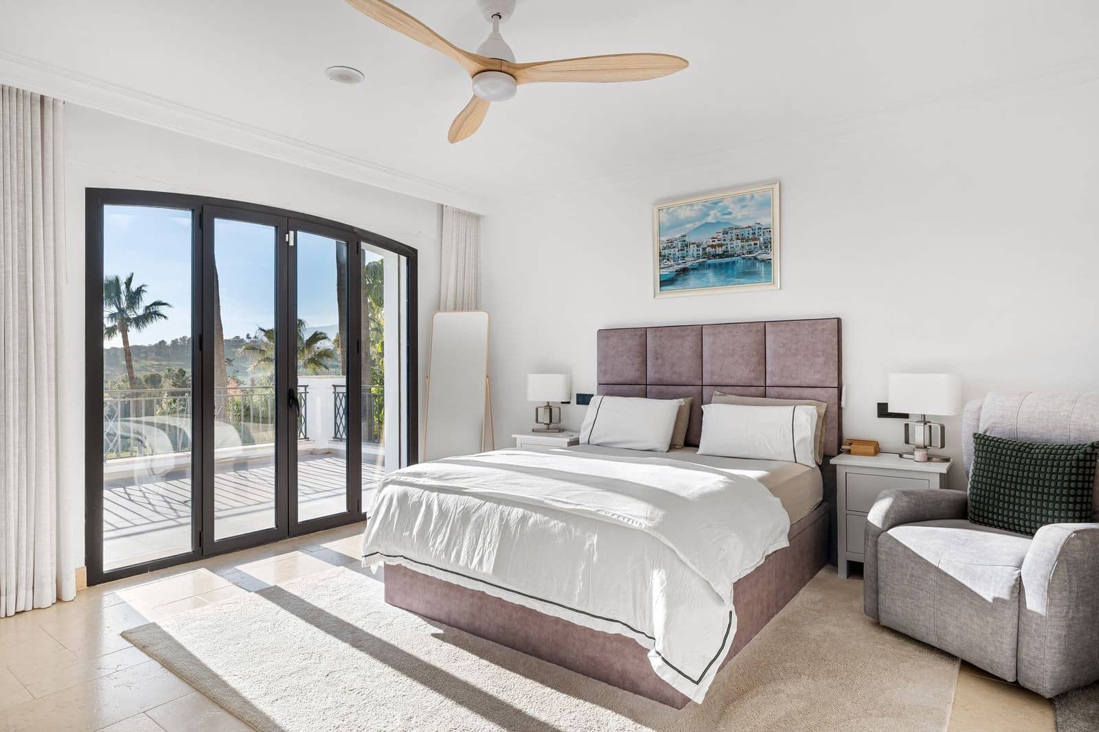 5 bedroom Villa for sale in Nueva Andalucia with pool garage - € 4,500,000 (Ref: 8867000)