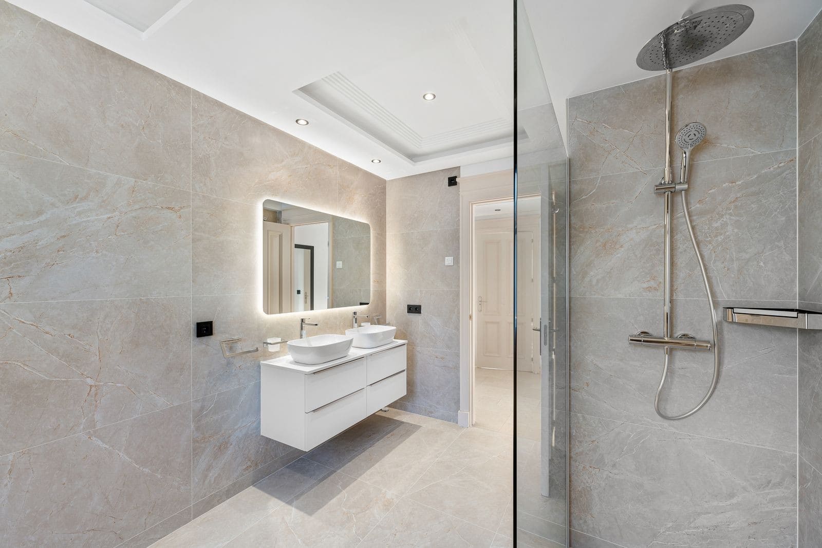 5 bedroom Villa for sale in Nueva Andalucia with pool garage - € 4,500,000 (Ref: 8867000)