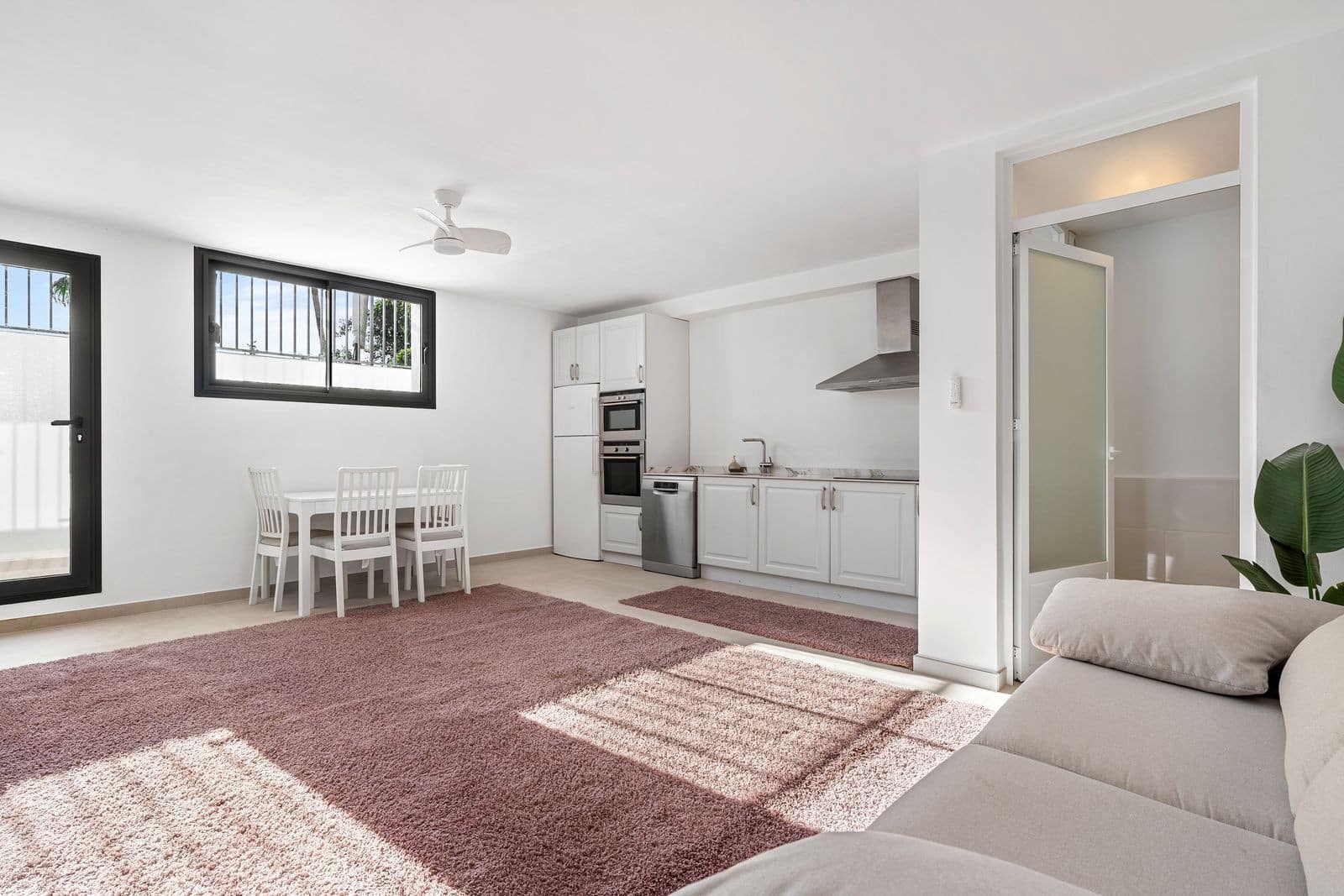 5 bedroom Villa for sale in Nueva Andalucia with pool garage - € 4,500,000 (Ref: 8867000)