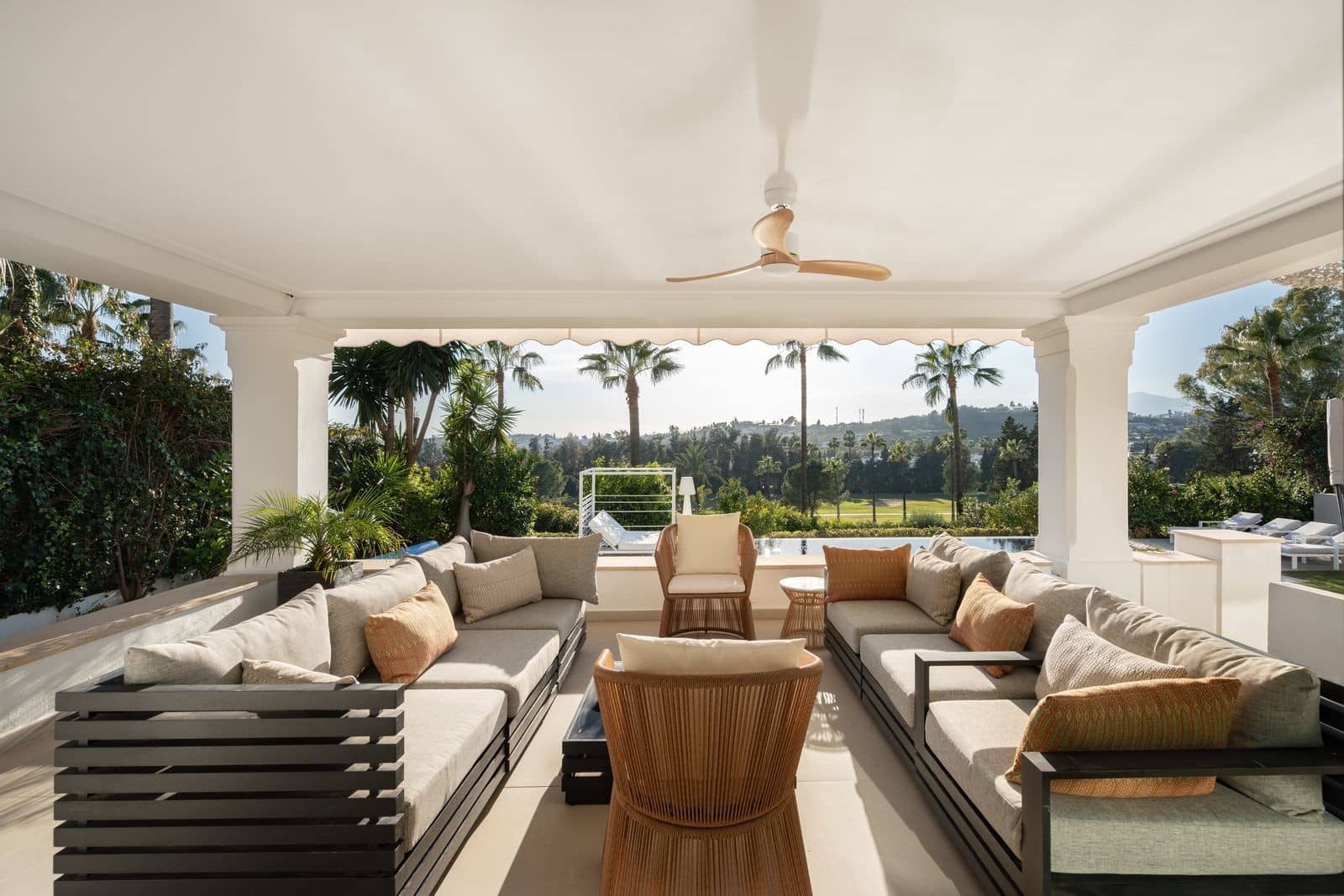 5 bedroom Villa for sale in Nueva Andalucia with pool garage - € 4,500,000 (Ref: 8867000)