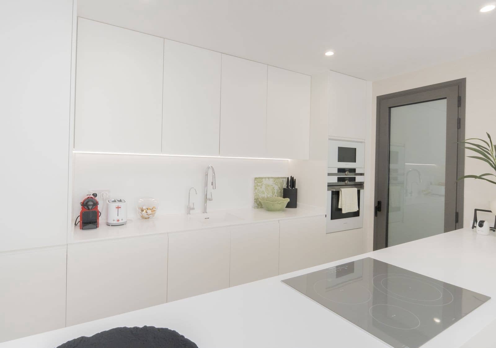 Apartamento de 3 habitaciones en Atalaya-Isdabe en venta con piscina garaje - 940.000 € (Ref: 8867002)