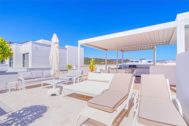 Ático de 4 habitaciones en Marbella en venta con piscina garaje - 2.600.000 € (Ref: 8867015)