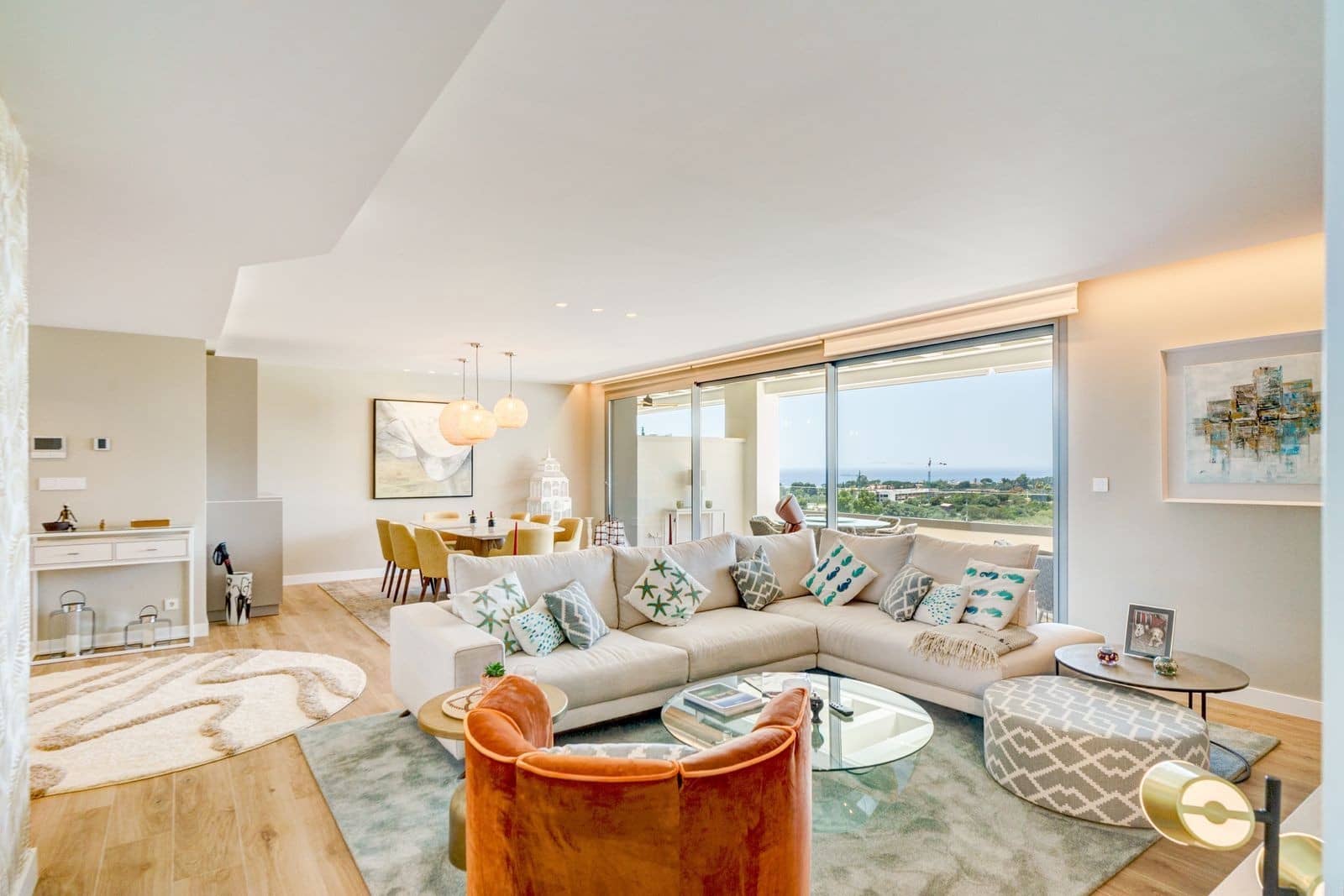 4 bedroom Penthouse for sale in Marbella with pool garage - € 2,600,000 (Ref: 8867015)