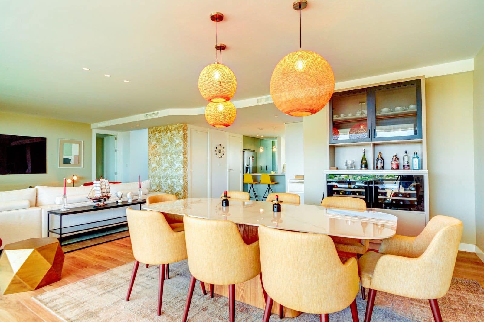 4 bedroom Penthouse for sale in Marbella with pool garage - € 2,600,000 (Ref: 8867015)