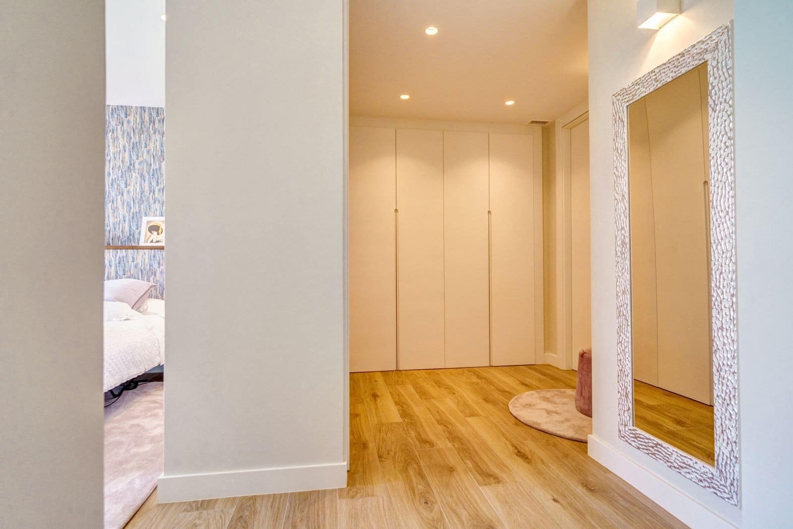 4 bedroom Penthouse for sale in Marbella with pool garage - € 2,600,000 (Ref: 8867015)