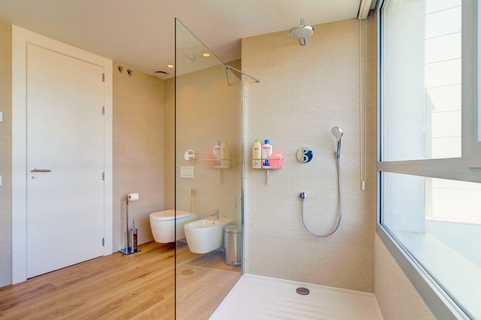 4 bedroom Penthouse for sale in Marbella with pool garage - € 2,600,000 (Ref: 8867015)