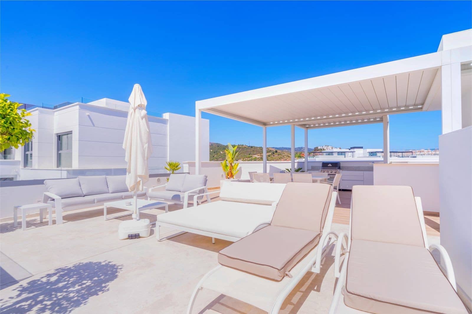 4 Zimmer Penthouse zu verkaufen in Marbella mit Pool Garage - 2.600.000 € (Ref: 8867015)