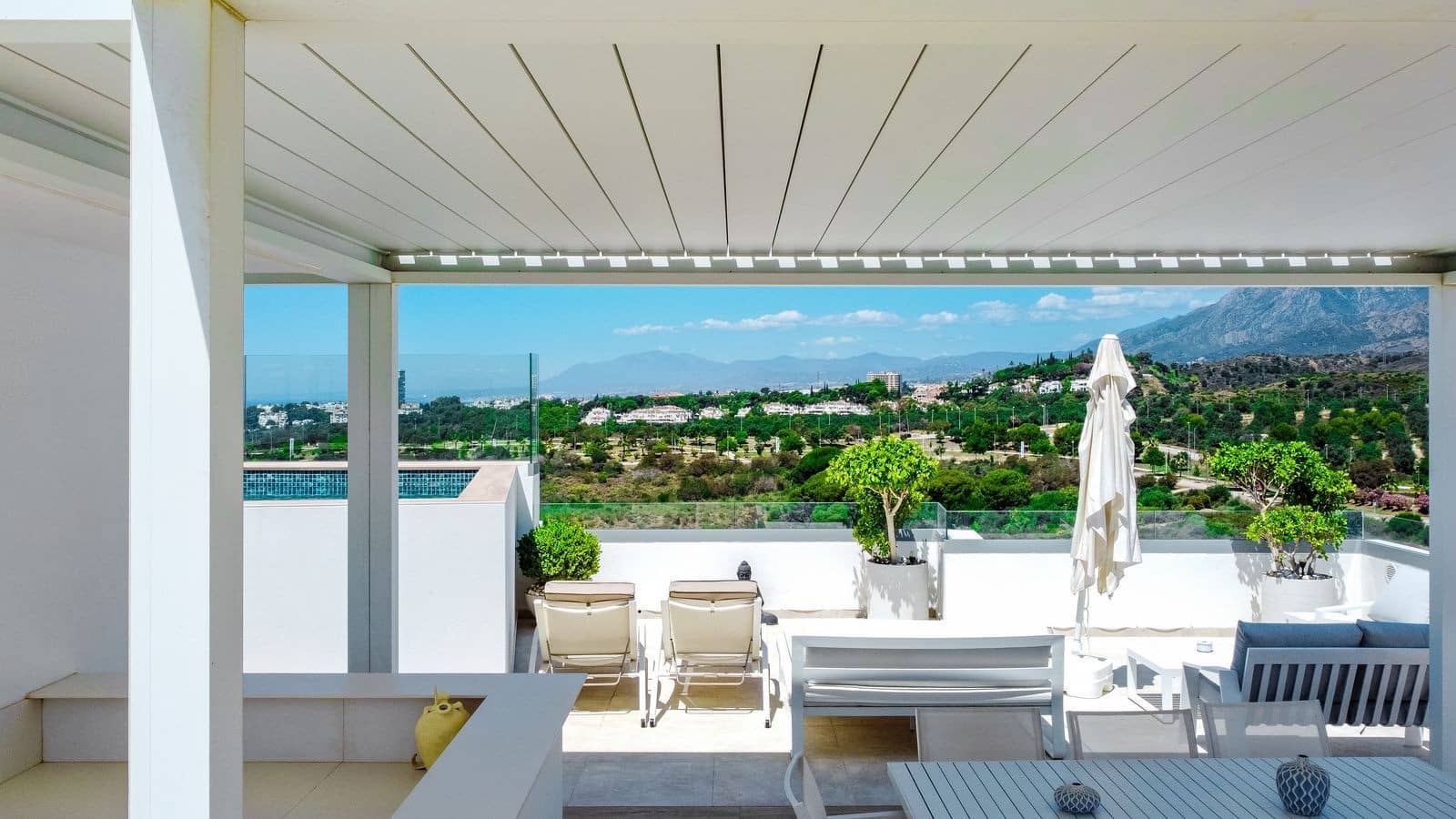 4 Zimmer Penthouse zu verkaufen in Marbella mit Pool Garage - 2.600.000 € (Ref: 8867015)