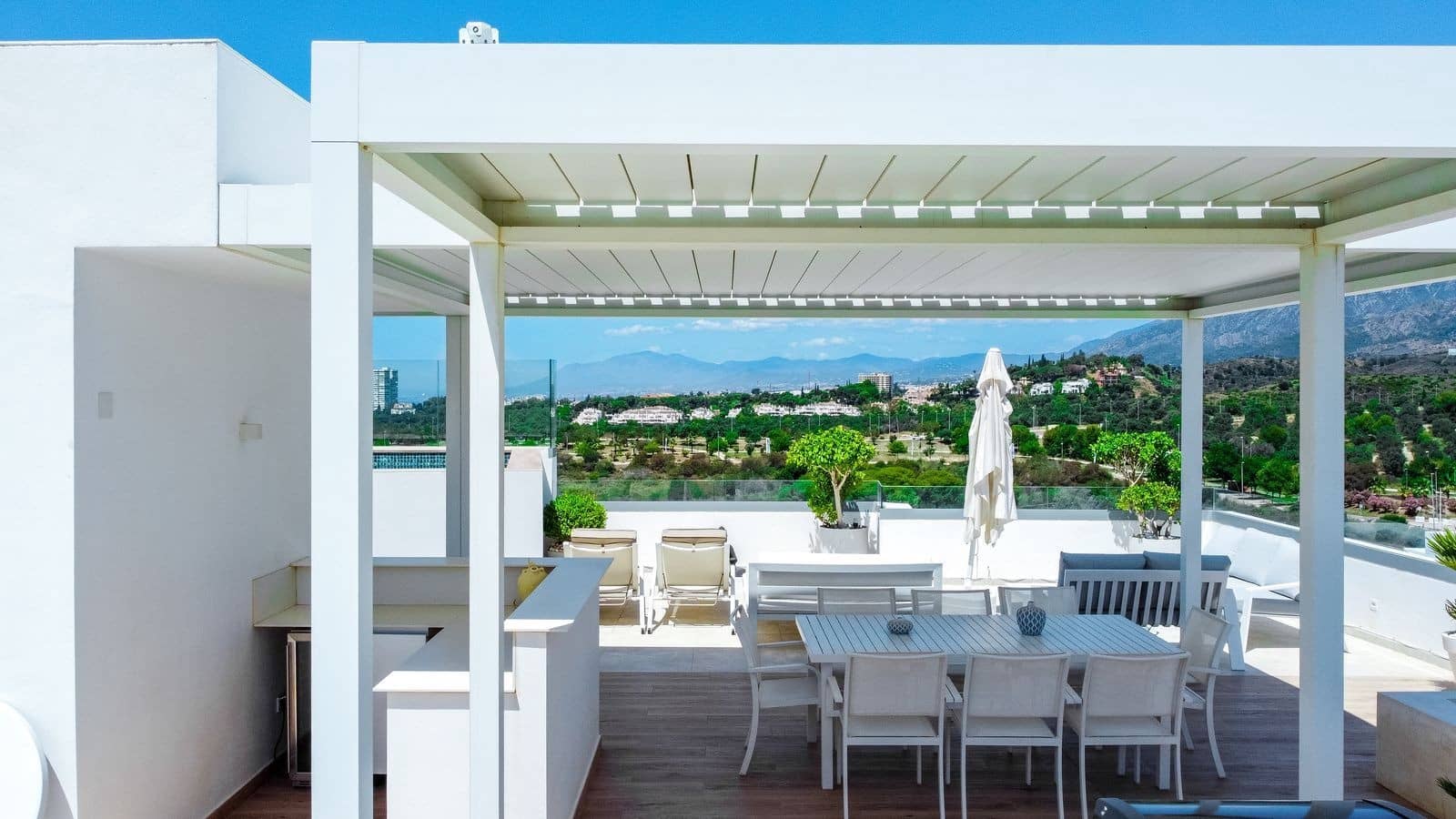 4 Zimmer Penthouse zu verkaufen in Marbella mit Pool Garage - 2.600.000 € (Ref: 8867015)