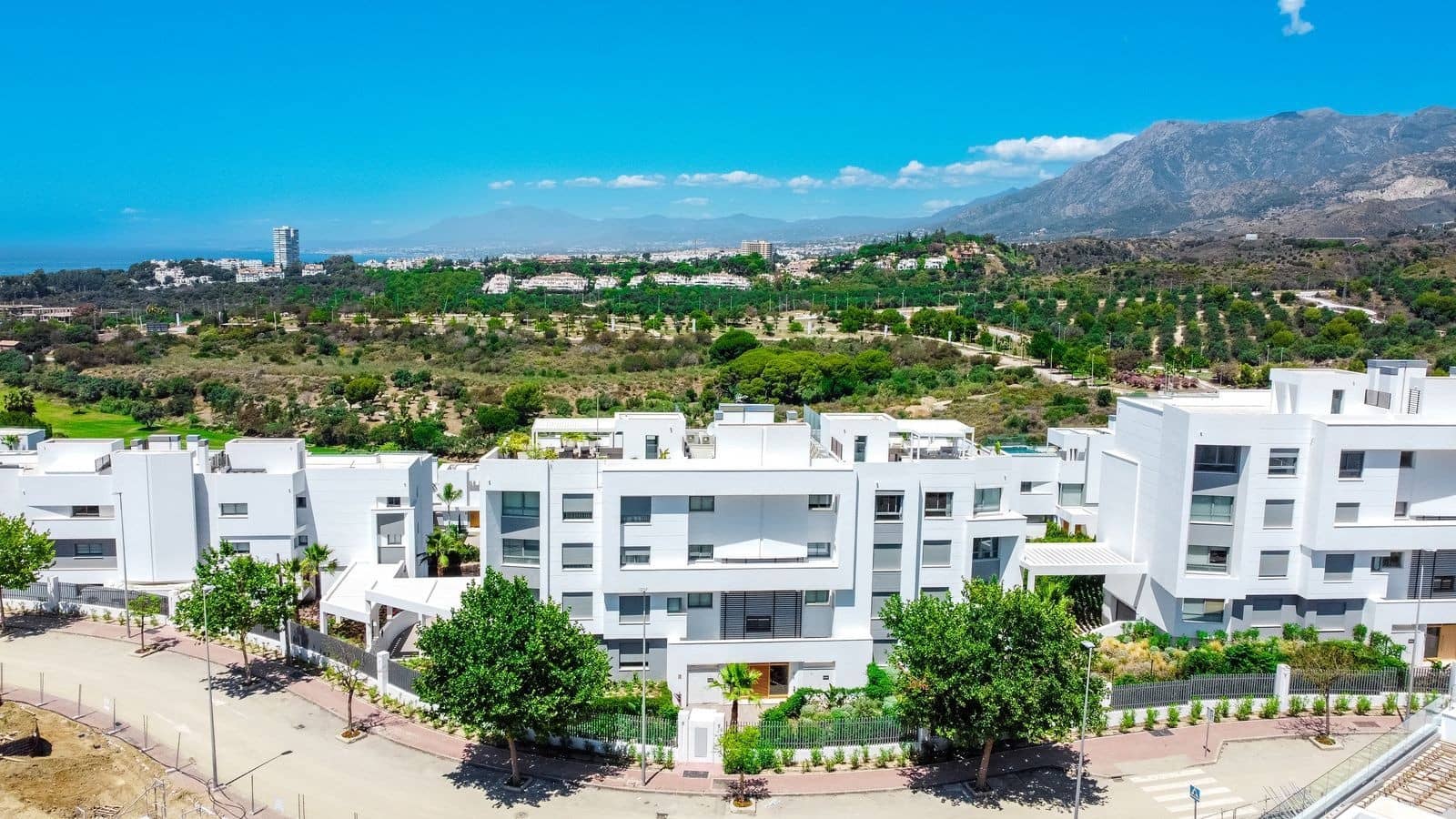 4 Zimmer Penthouse zu verkaufen in Marbella mit Pool Garage - 2.600.000 € (Ref: 8867015)