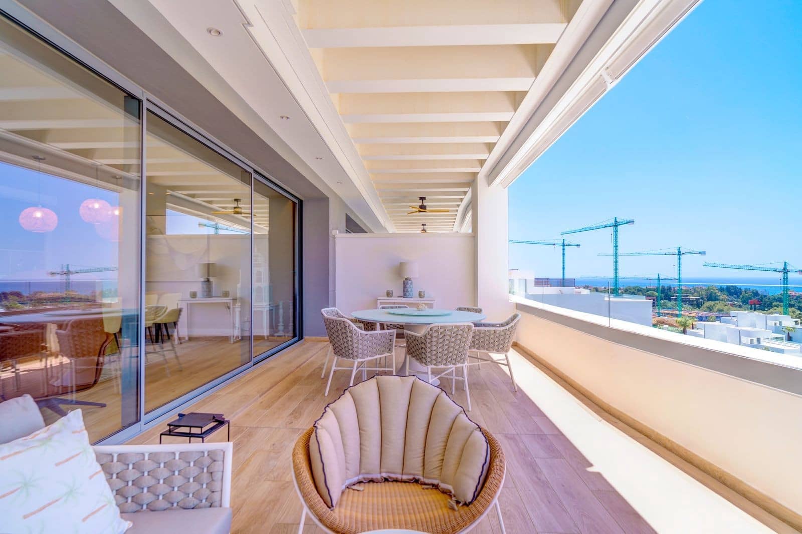 4 Zimmer Penthouse zu verkaufen in Marbella mit Pool Garage - 2.600.000 € (Ref: 8867015)