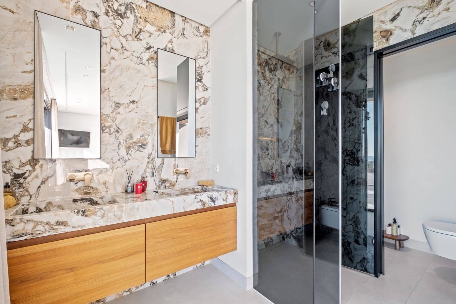 4 bedroom Villa for sale in Marbella with pool garage - € 3,499,000 (Ref: 8869469)