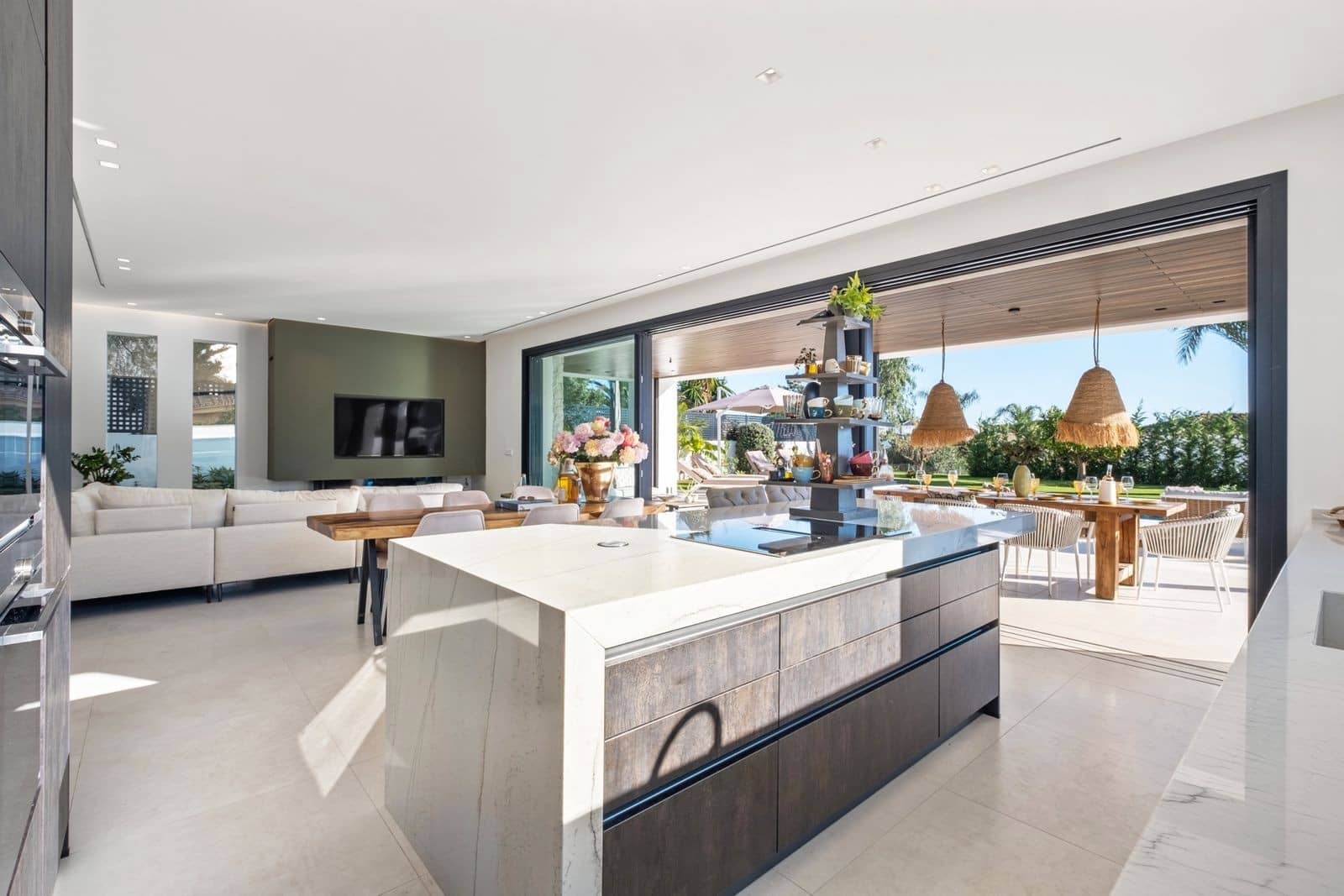 4 Zimmer Villa zu verkaufen in Marbella mit Pool Garage - 3.499.000 € (Ref: 8869469)