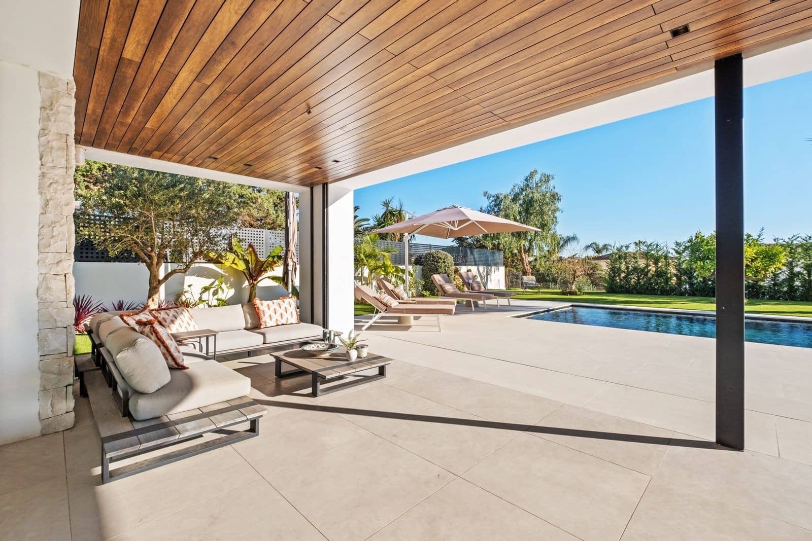 4 Zimmer Villa zu verkaufen in Marbella mit Pool Garage - 3.499.000 € (Ref: 8869469)