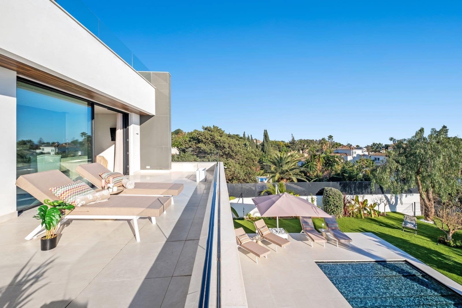 4 Zimmer Villa zu verkaufen in Marbella mit Pool Garage - 3.499.000 € (Ref: 8869469)
