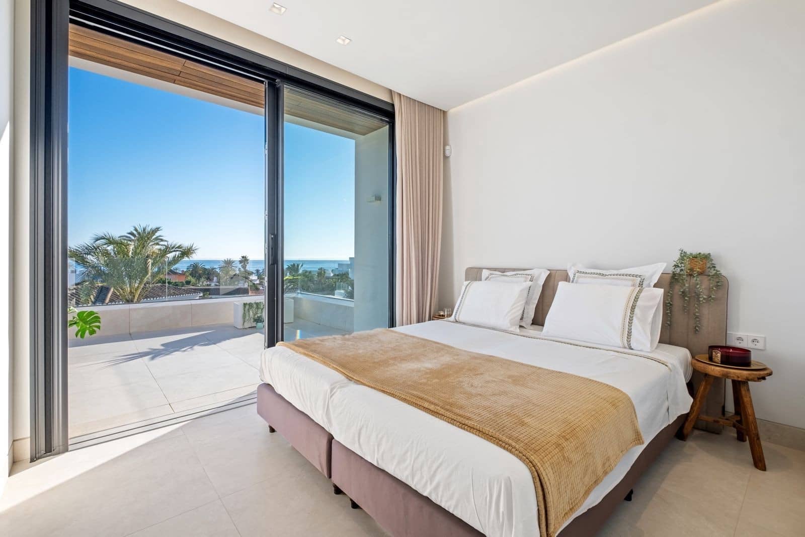 4 Zimmer Villa zu verkaufen in Marbella mit Pool Garage - 3.499.000 € (Ref: 8869469)