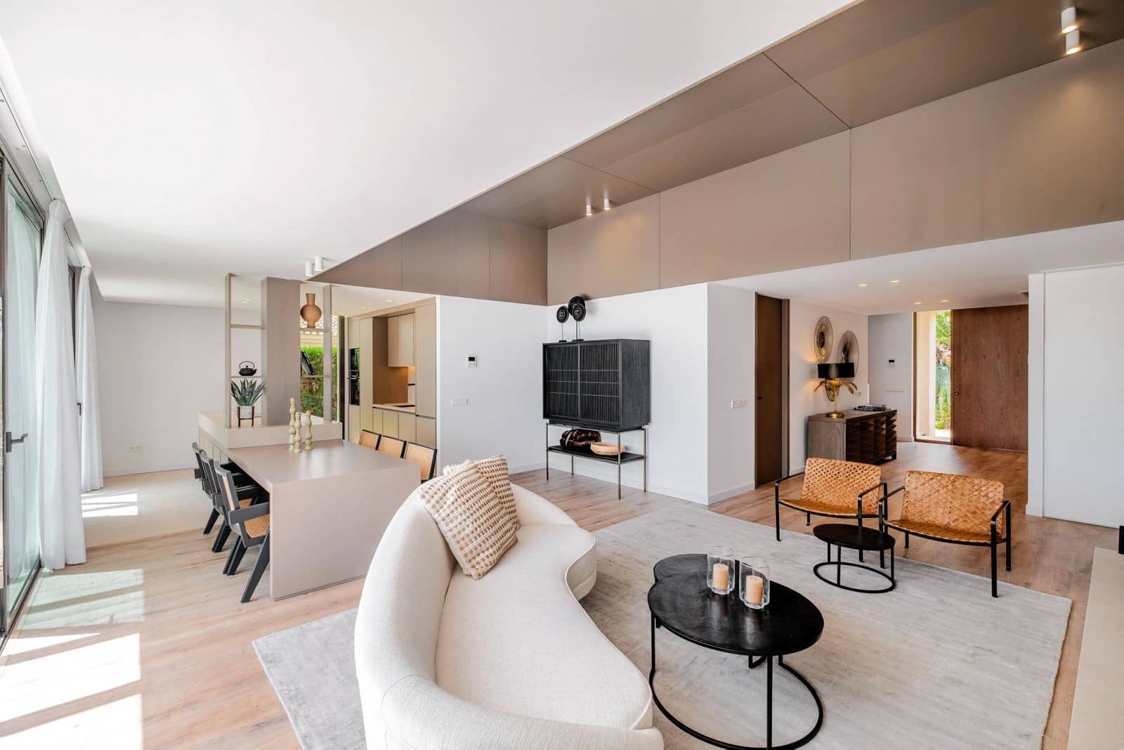 4 sypialnia Willa na sprzedaż w Benahavis z basenem garażem - 2 325 000 € (Ref: 8869471)