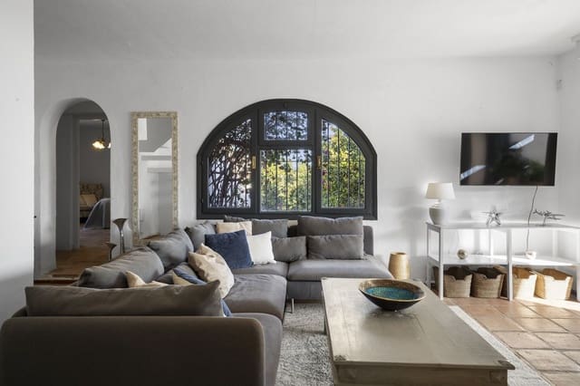 4 sovrum Villa till salu i Mijas med pool garage - 925 000 € (Ref: 8869472)