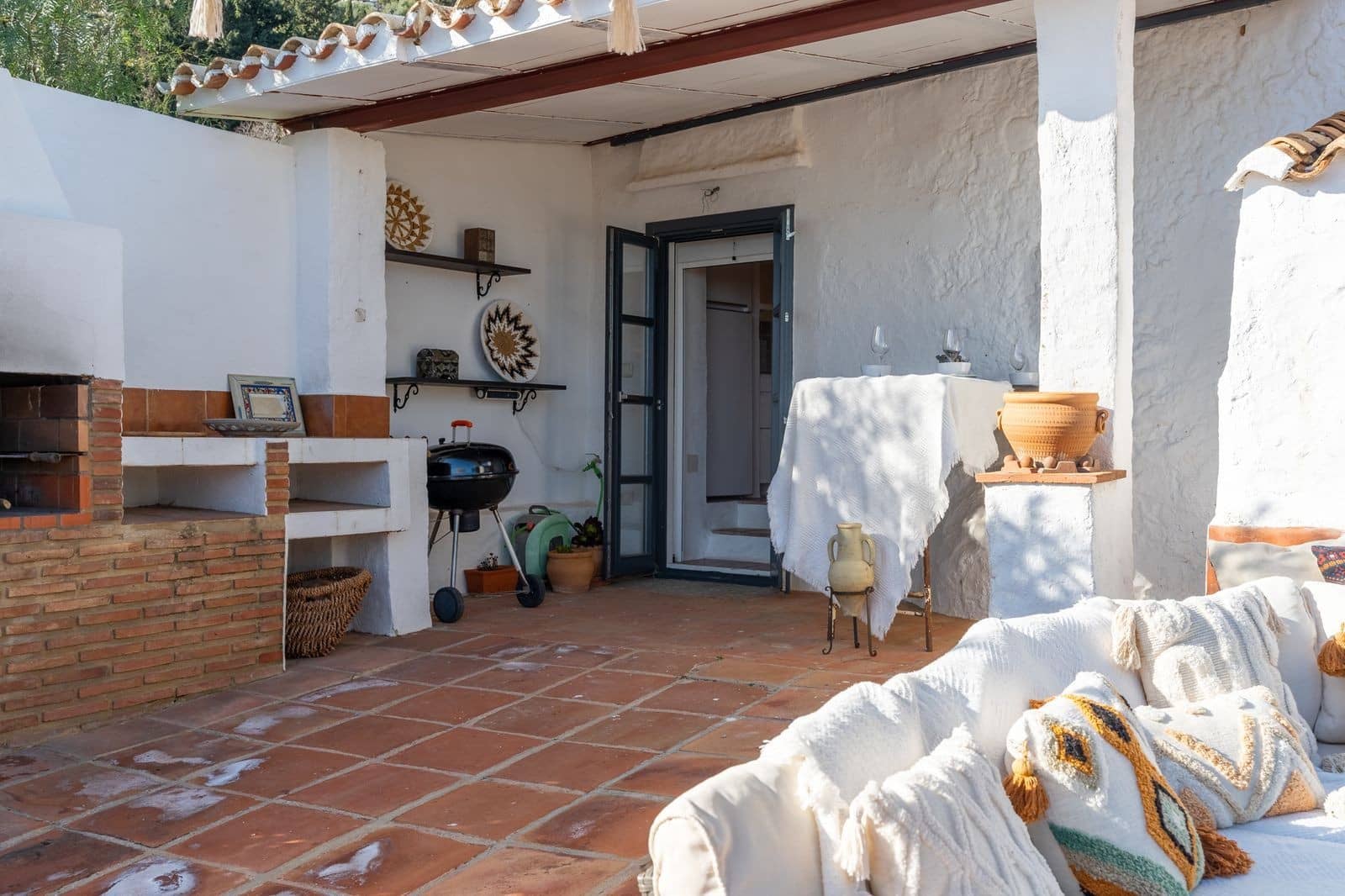 4 bedroom Villa for sale in Mijas with pool garage - € 925,000 (Ref: 8869472)