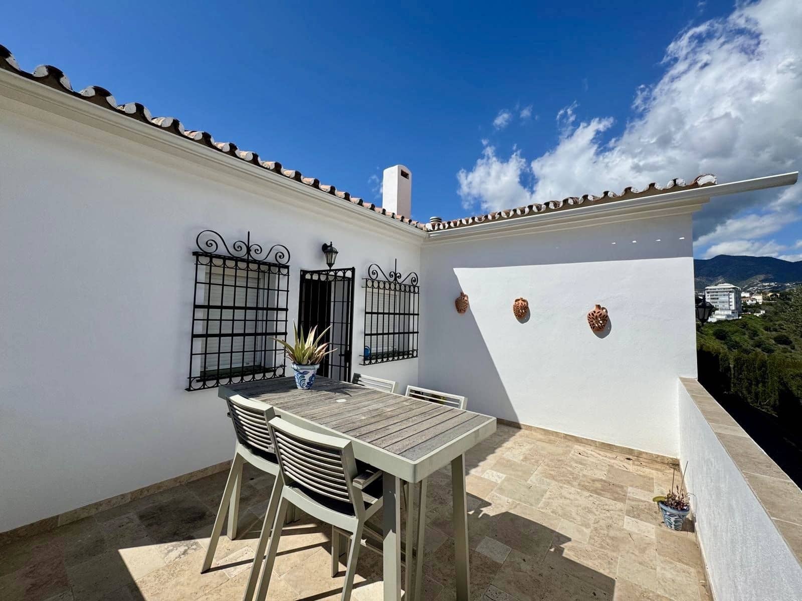 5 slaapkamer Villa te koop in Fuengirola met zwembad garage - € 1.155.000 (Ref: 8879642)