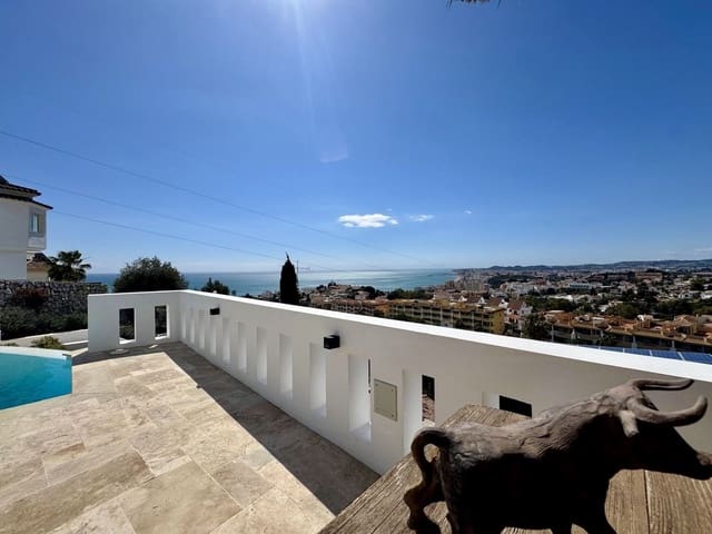 5 quarto Moradia para venda em Torreblanca, Fuengirola com piscina garagem - 1 155 000 € (Ref: 8879642)
