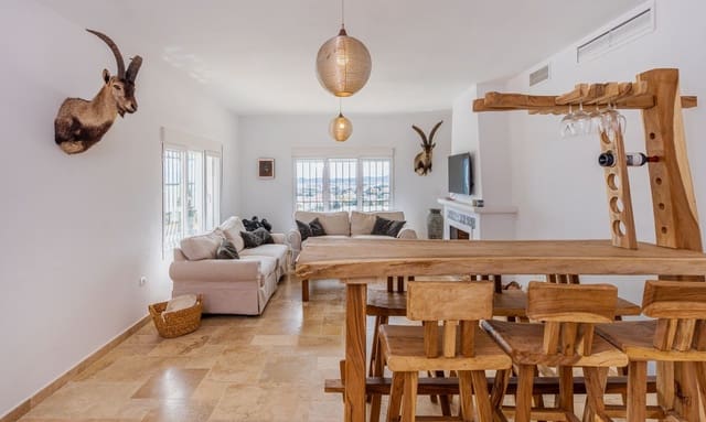 5 quarto Moradia para venda em Torreblanca, Fuengirola com piscina garagem - 1 155 000 € (Ref: 8879642)