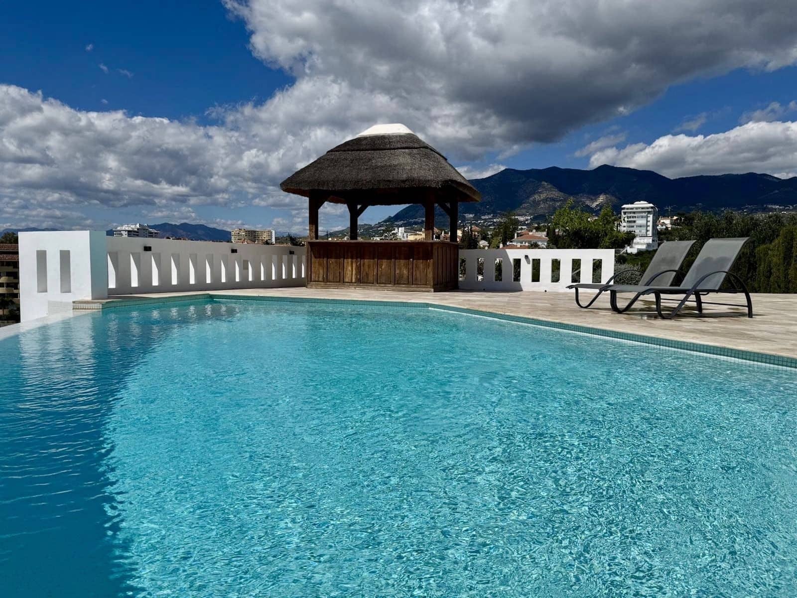 5 slaapkamer Villa te koop in Fuengirola met zwembad garage - € 1.155.000 (Ref: 8879642)