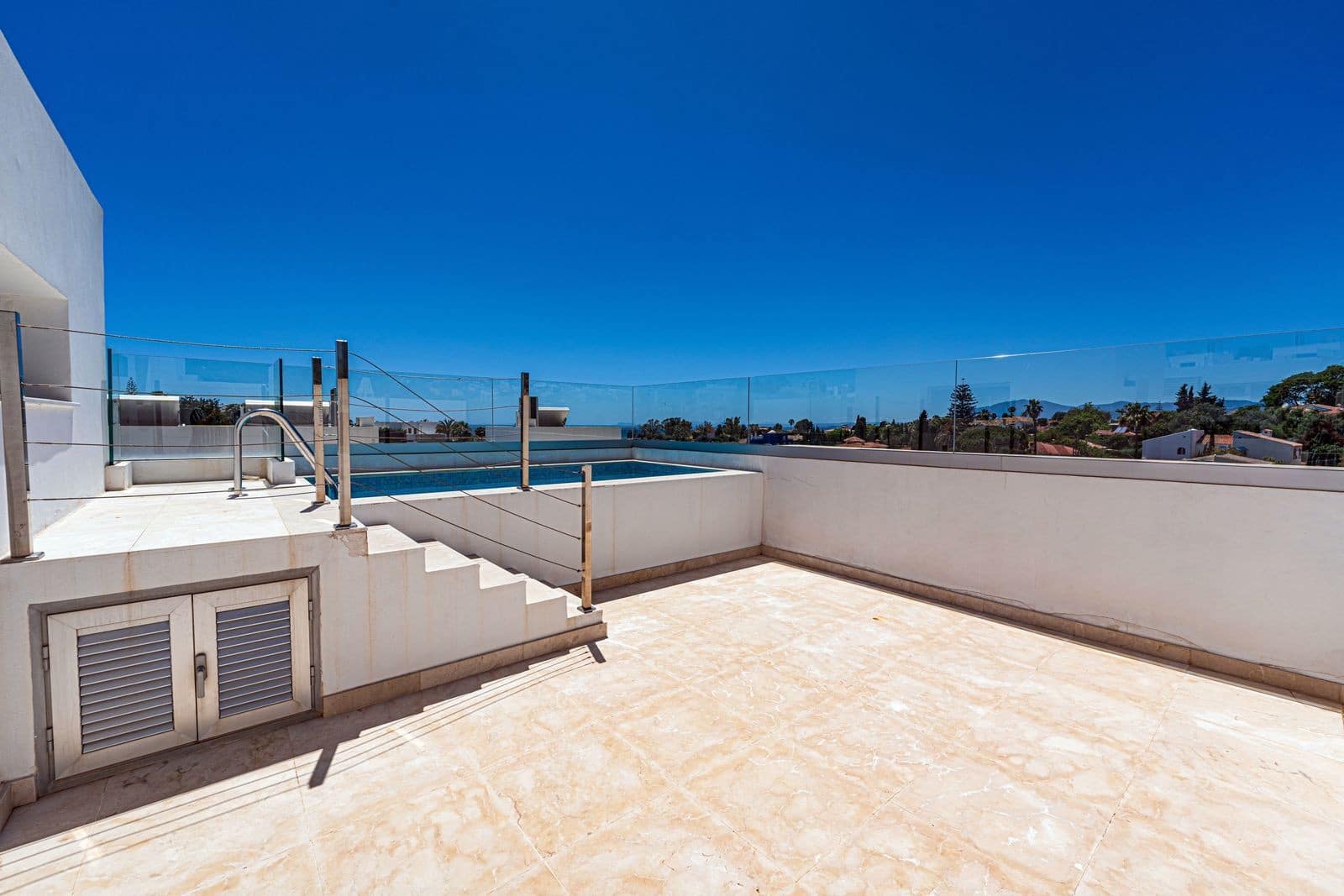 4 soverom Kjedet enebolig til salgs i Marbella med svømmebasseng garasje - € 1 250 000 (Ref: 8884061)