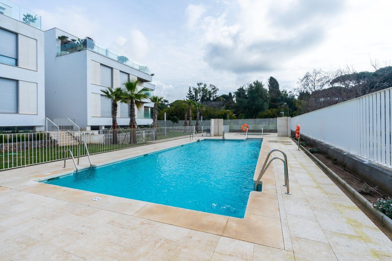 3 sovrum Takvåning till salu i Marbella med pool garage - 1 249 000 € (Ref: 8884062)