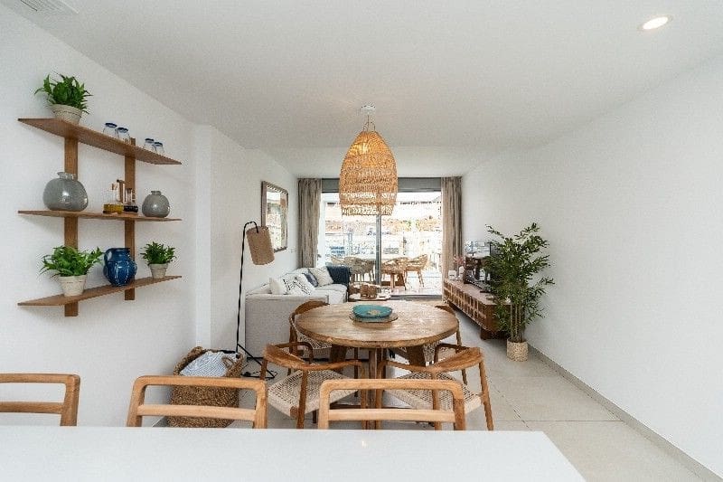 3 quarto Penthouse para venda em Marbella com piscina garagem - 1 249 500 € (Ref: 8884062)