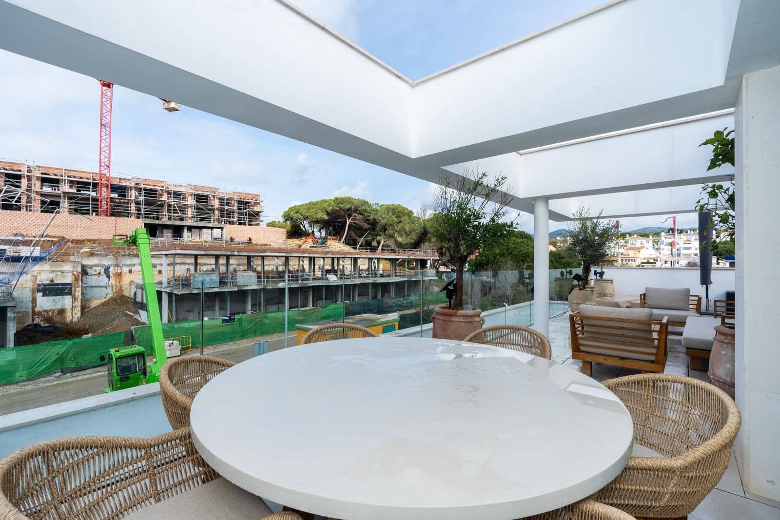 3 quarto Penthouse para venda em Marbella com piscina garagem - 1 249 500 € (Ref: 8884062)