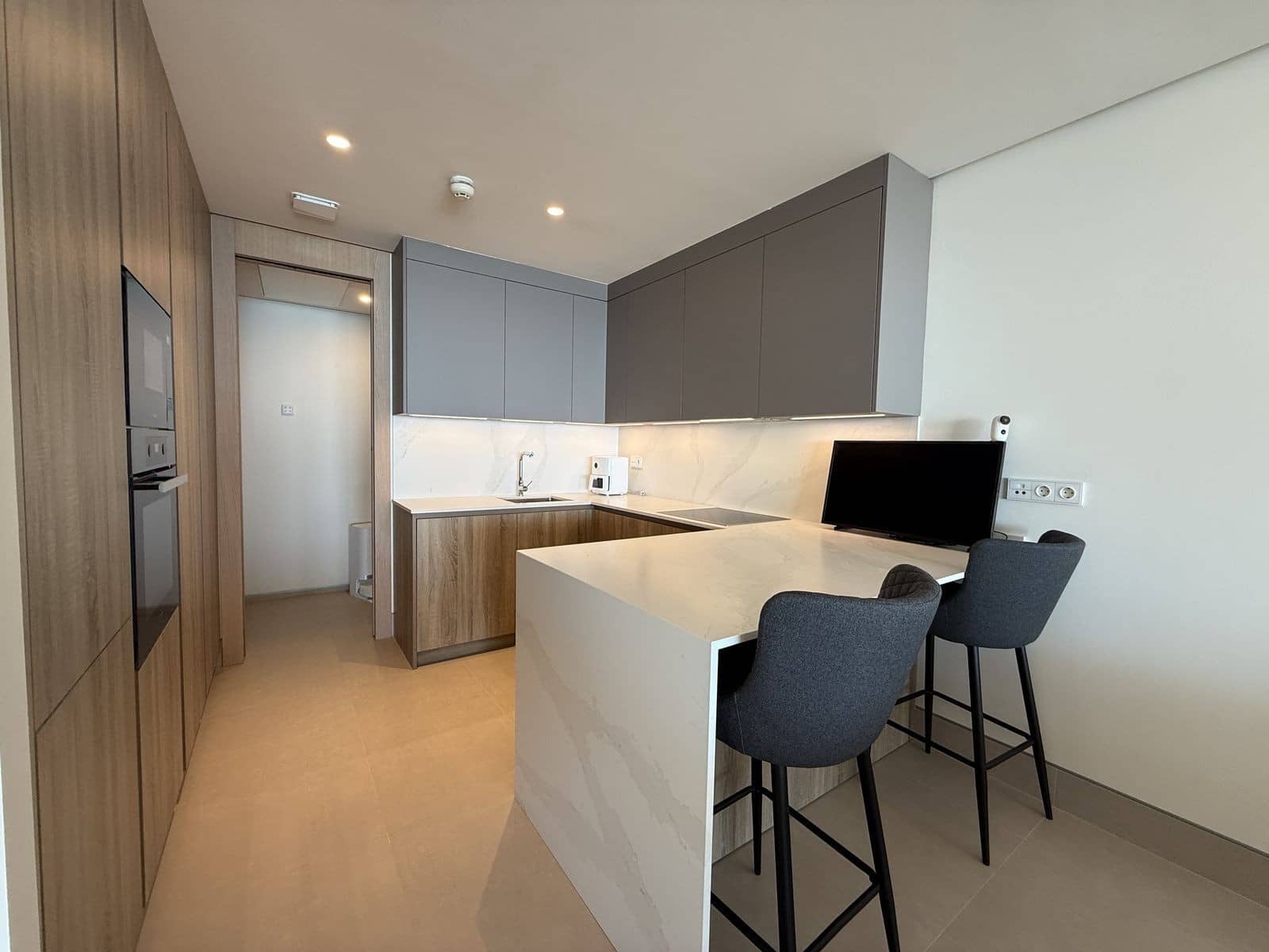 3 soveværelse Lejlighed til salg i Malaga by med swimmingpool garage - € 1.895.000 (Ref: 8884067)