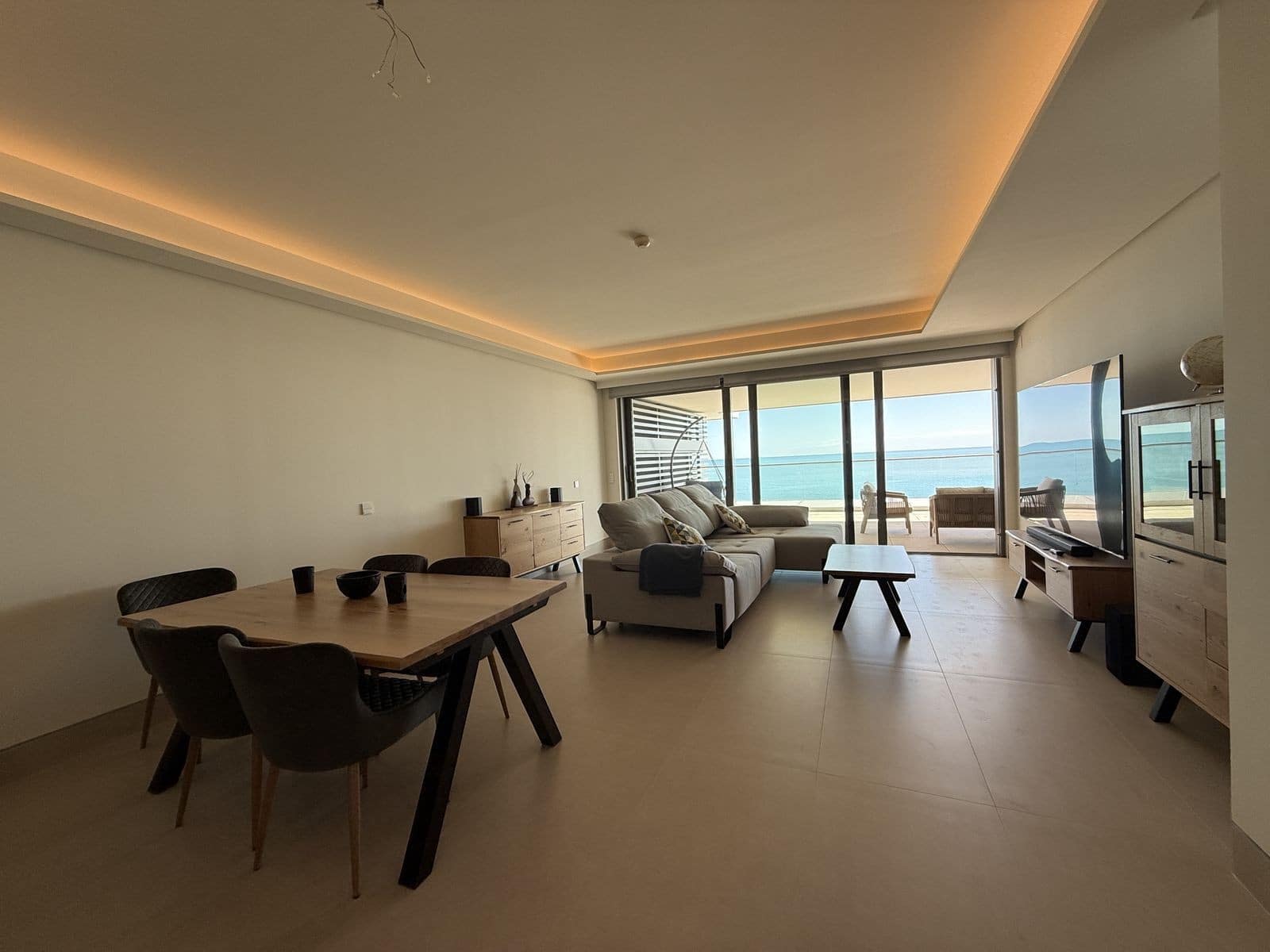 3 soveværelse Lejlighed til salg i Malaga by med swimmingpool garage - € 1.895.000 (Ref: 8884067)