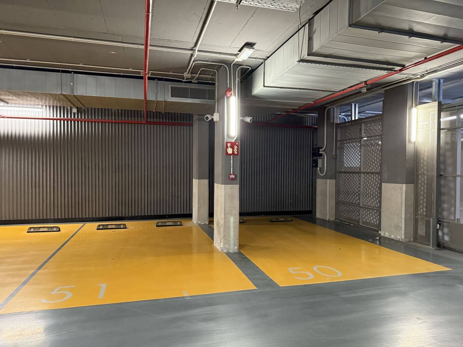 3 soveværelse Lejlighed til salg i Malaga by med swimmingpool garage - € 1.895.000 (Ref: 8884067)