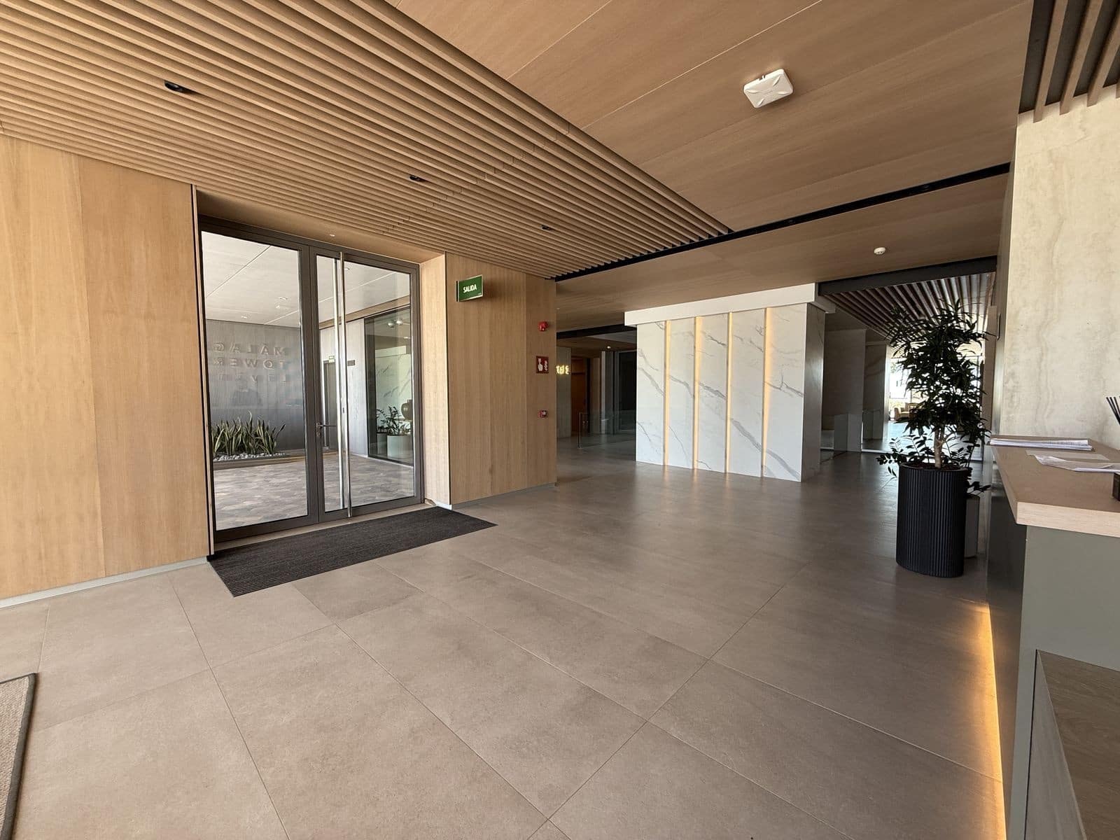 3 soveværelse Lejlighed til salg i Malaga by med swimmingpool garage - € 1.895.000 (Ref: 8884067)