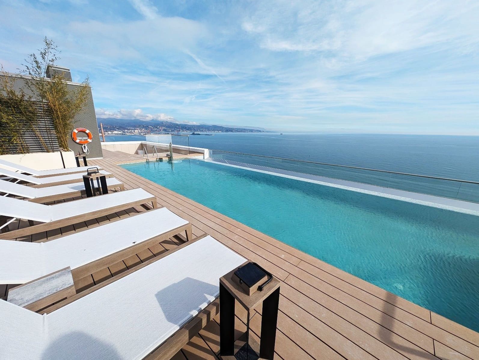 3 soveværelse Lejlighed til salg i Malaga by med swimmingpool garage - € 1.895.000 (Ref: 8884067)