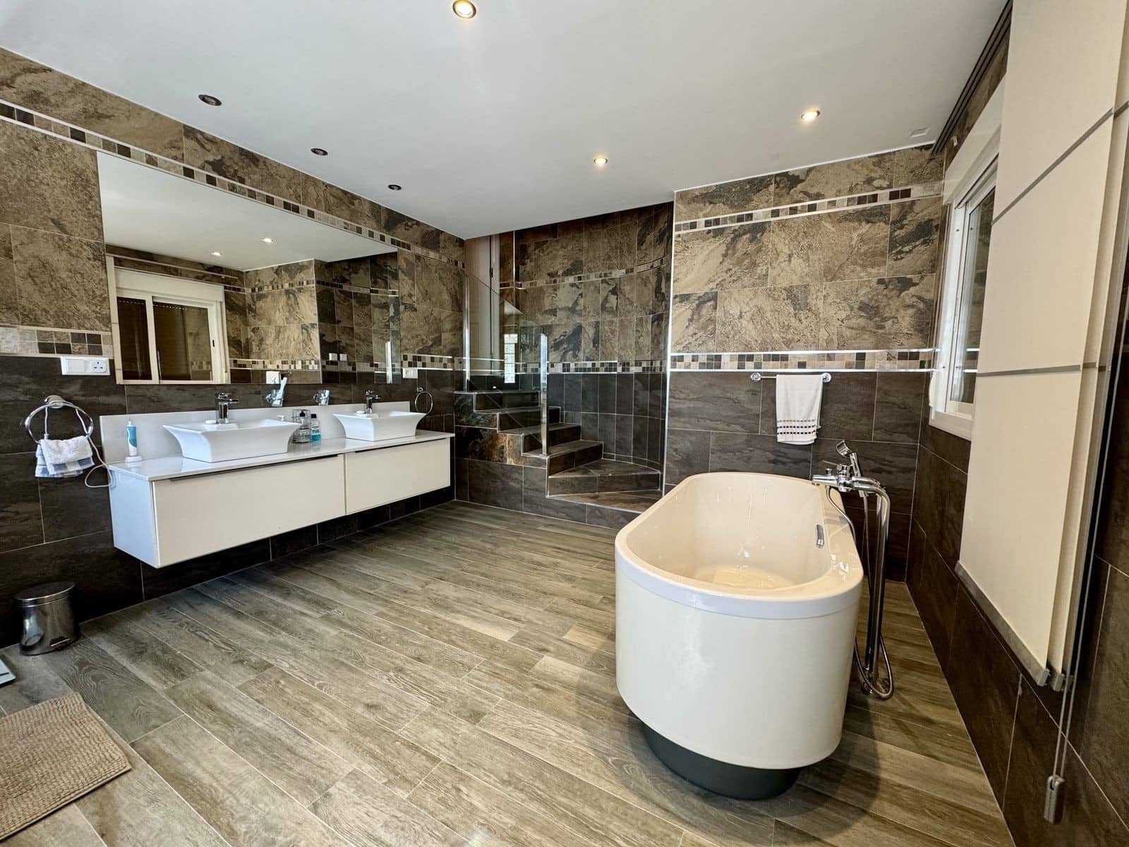 Chalet de 6 habitaciones en Mijas en venta con piscina garaje - 1.450.000 € (Ref: 8884070)