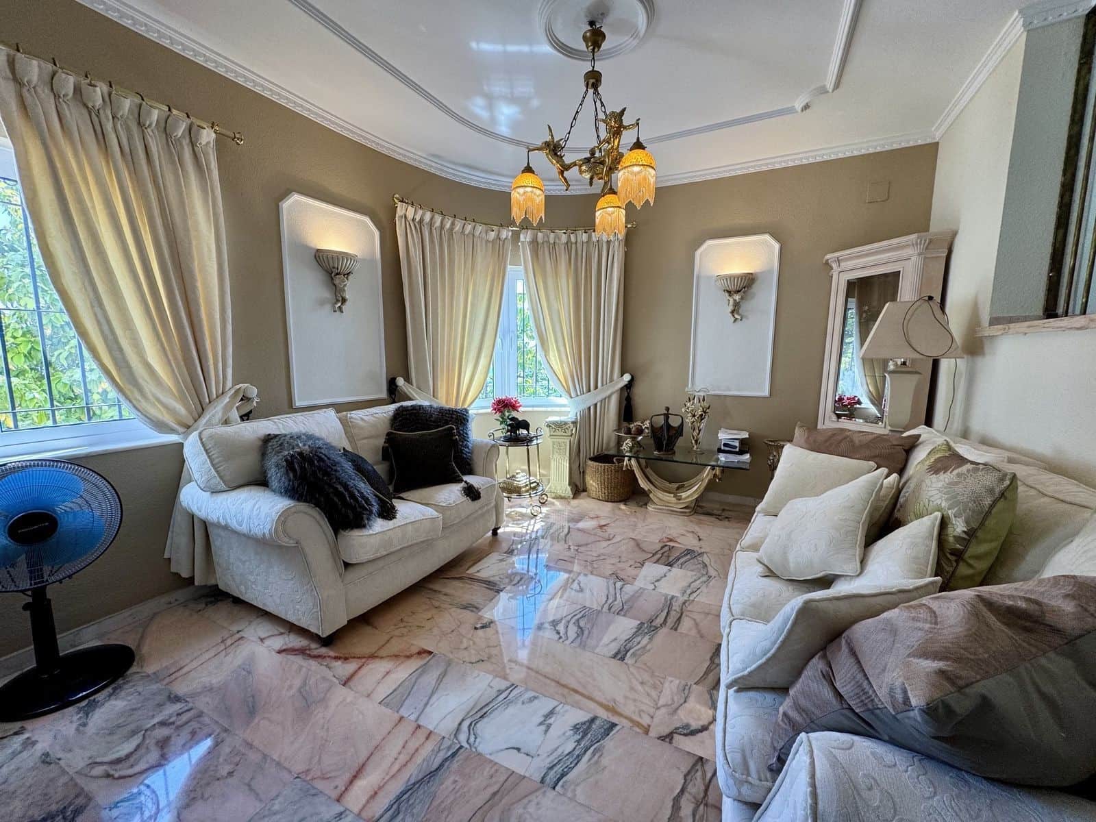 Chalet de 6 habitaciones en Mijas en venta con piscina garaje - 1.450.000 € (Ref: 8884070)