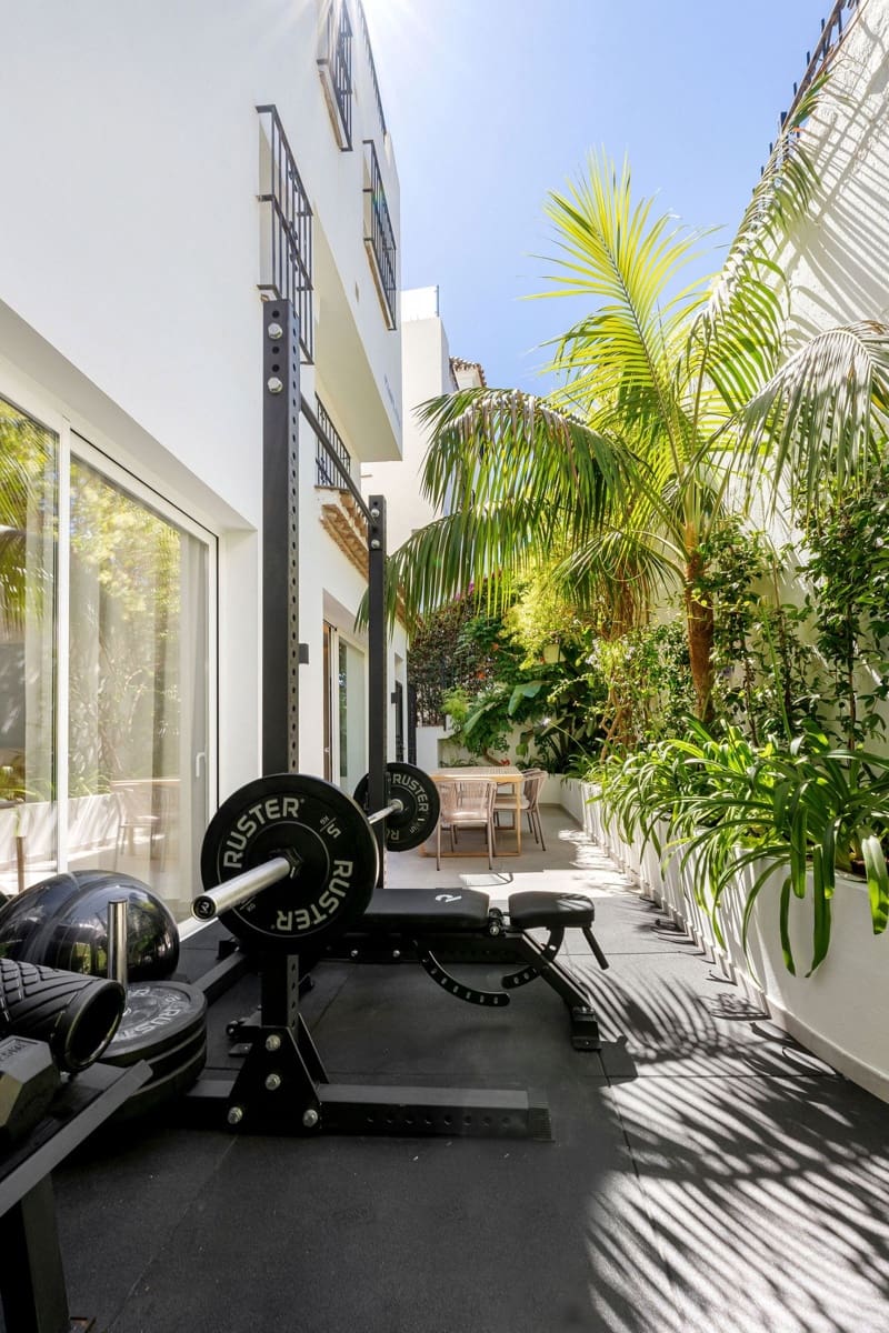 4 chambre Maison de Ville à vendre à Golden Mile avec piscine garage - 1 899 000 € (Ref: 8885869)