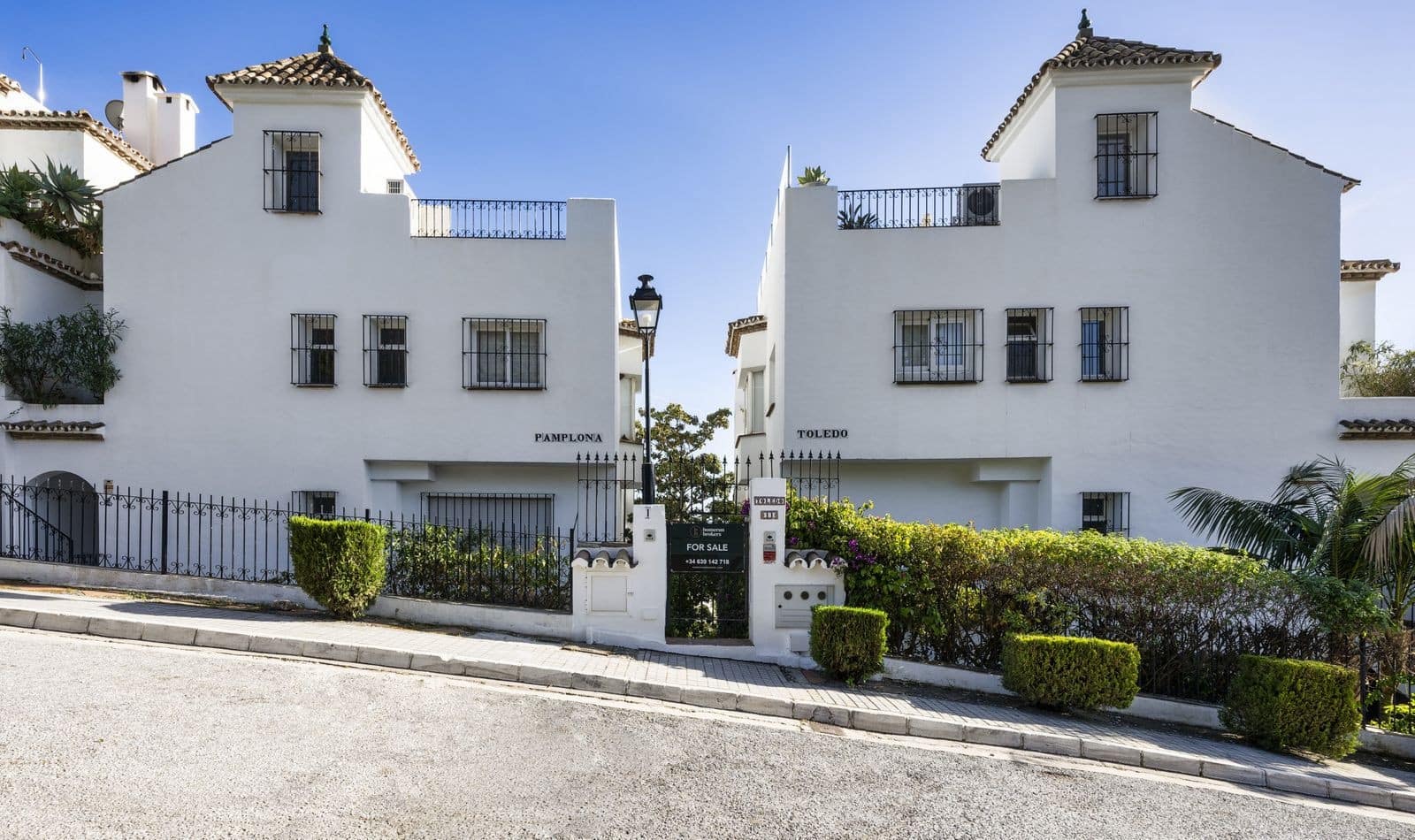 4 chambre Maison de Ville à vendre à Golden Mile avec piscine garage - 1 899 000 € (Ref: 8885869)
