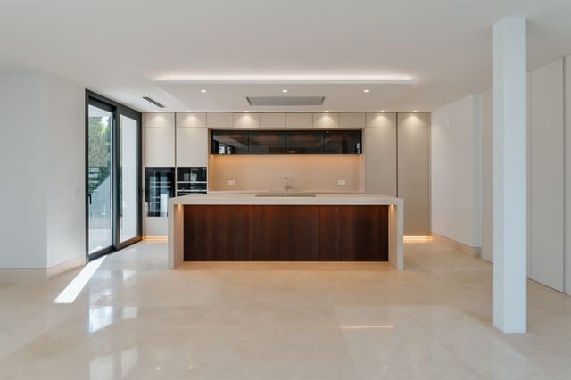 5 soverom Villa til salgs i Golden Mile, Marbella med svømmebasseng garasje - € 3 800 000 (Ref: 8887825)