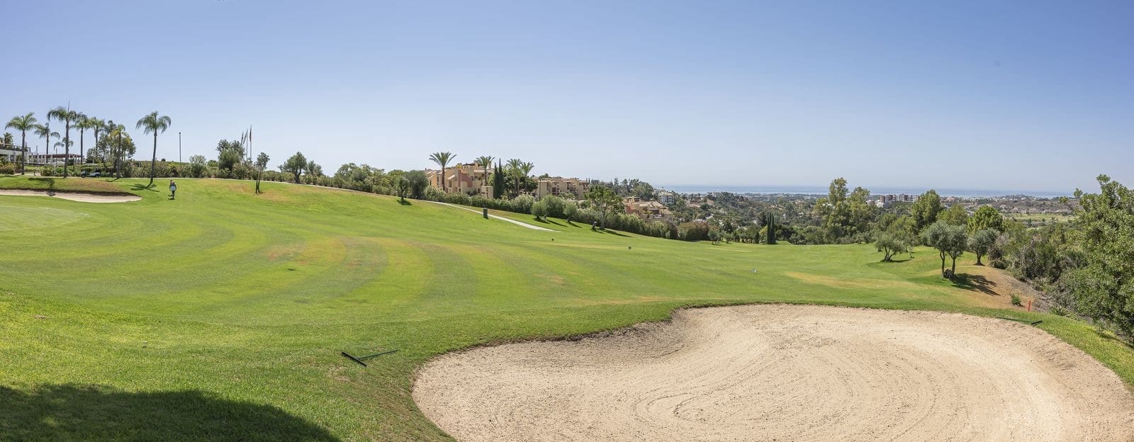 6 bedroom Villa for sale in Benahavis with pool garage - € 5,800,000 (Ref: 8887827)