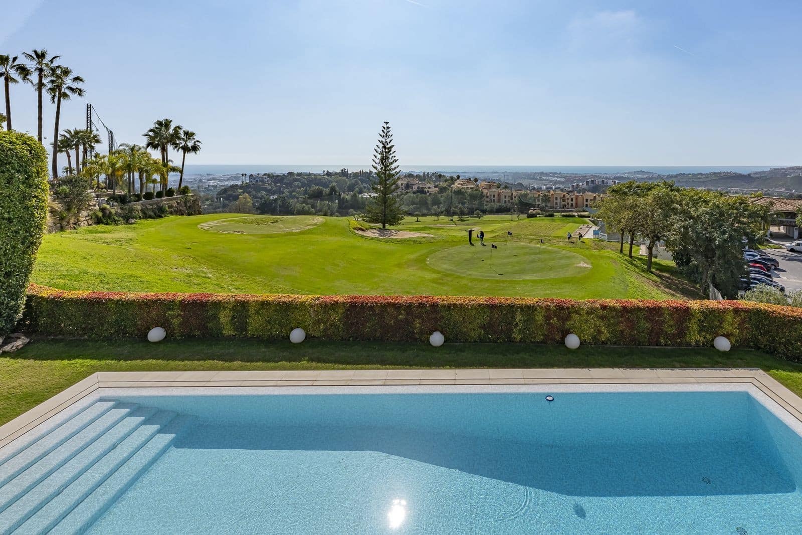 6 bedroom Villa for sale in Benahavis with pool garage - € 5,800,000 (Ref: 8887827)
