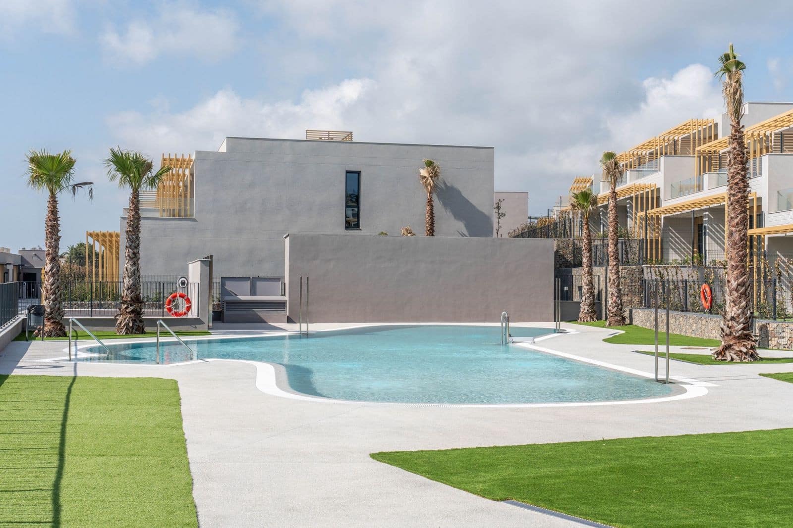 3 soveværelse Byhus til salg i El Chaparral med swimmingpool garage - € 850.000 (Ref: 8887828)