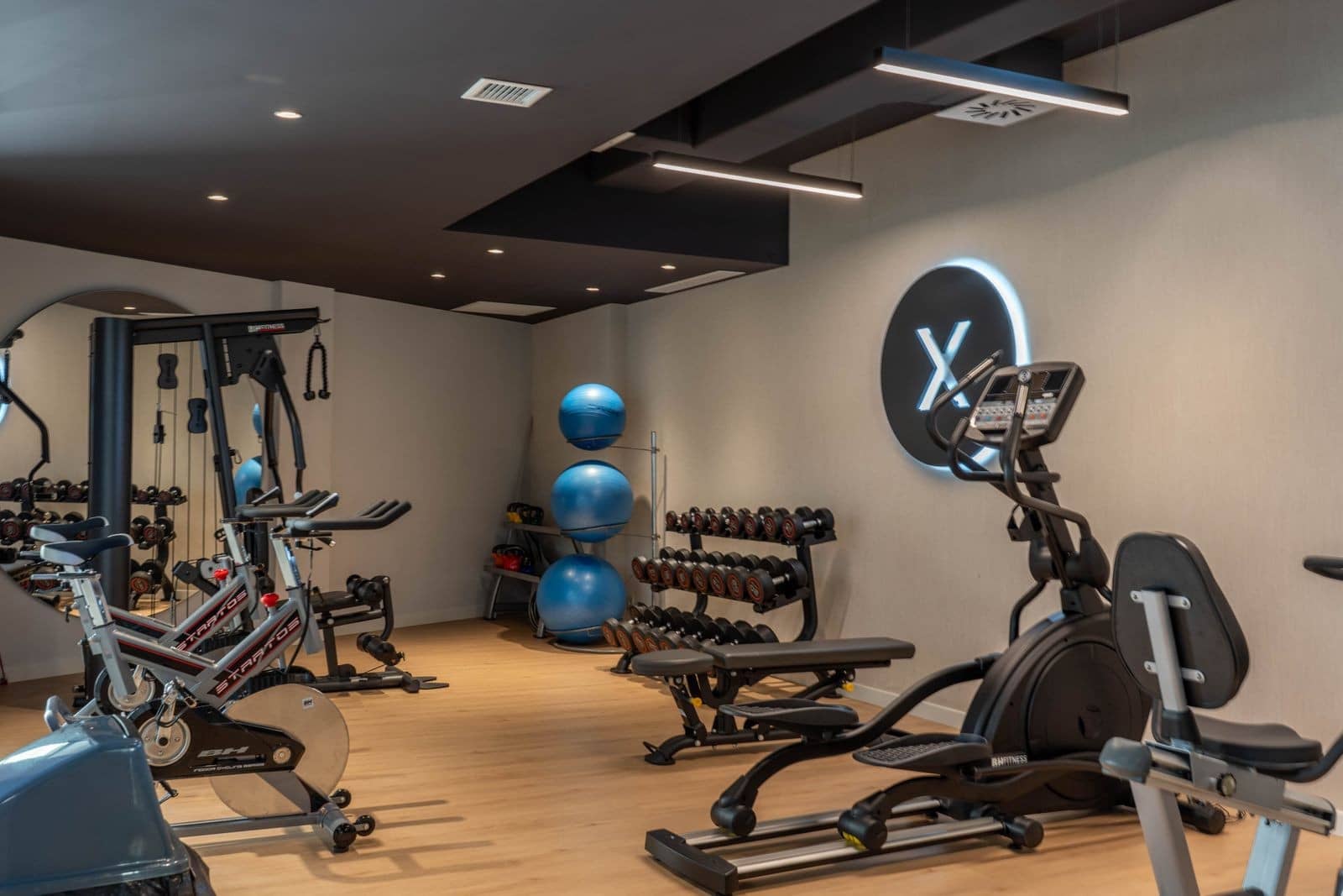 3 soveværelse Byhus til salg i El Chaparral med swimmingpool garage - € 850.000 (Ref: 8887828)