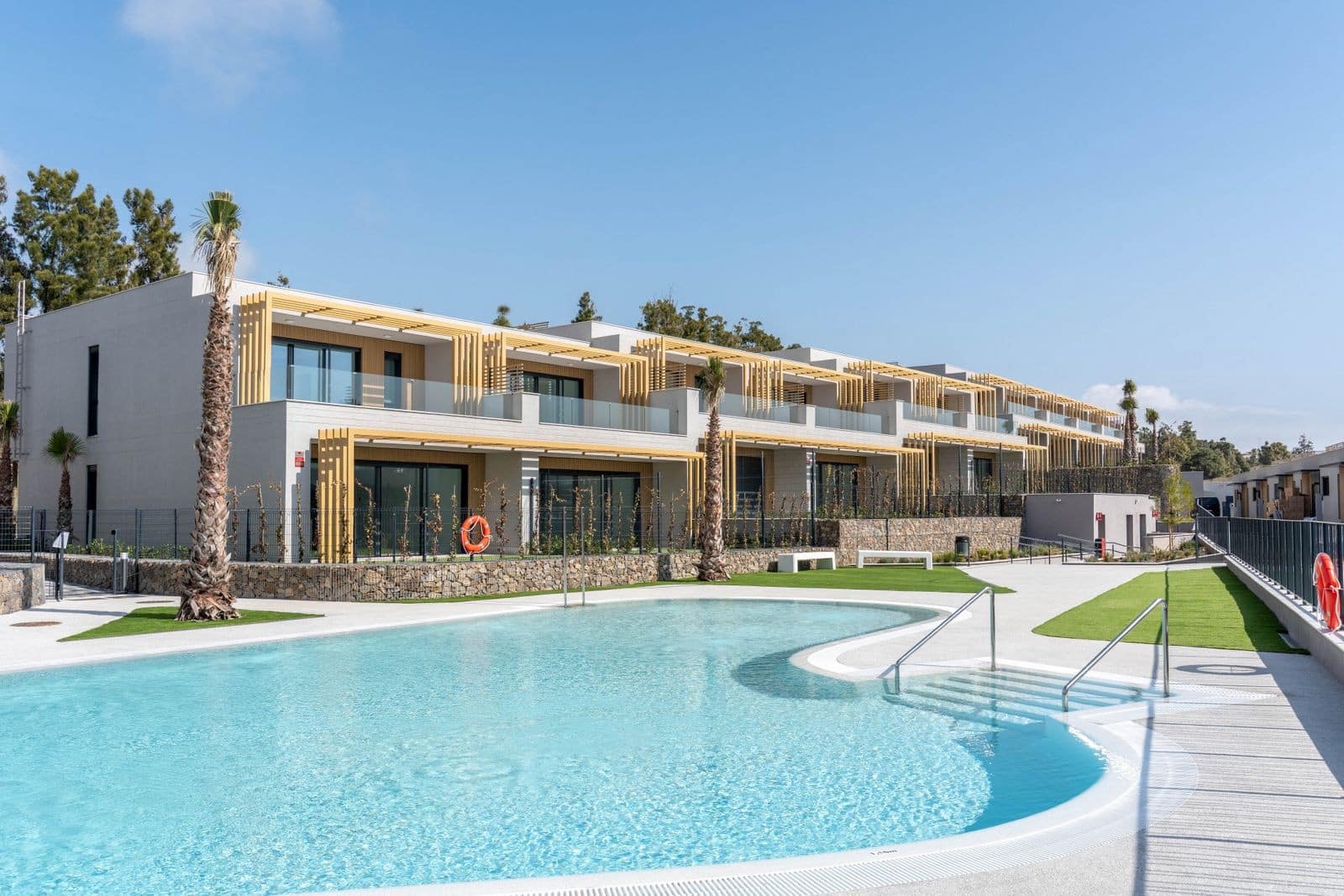 3 soveværelse Byhus til salg i El Chaparral med swimmingpool garage - € 850.000 (Ref: 8887828)