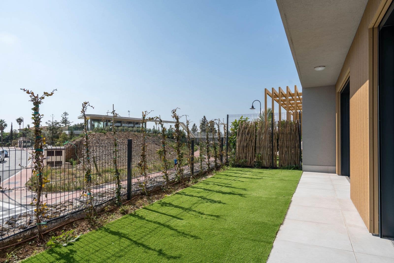 3 soveværelse Byhus til salg i El Chaparral med swimmingpool garage - € 850.000 (Ref: 8887828)